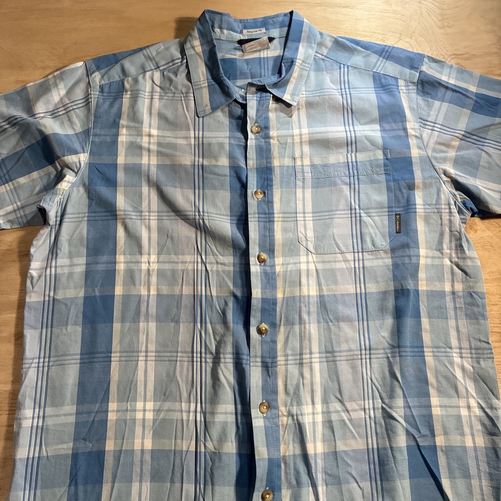 Columbia Large Blue Plaid Button Down Shirt‎ Regular Fit